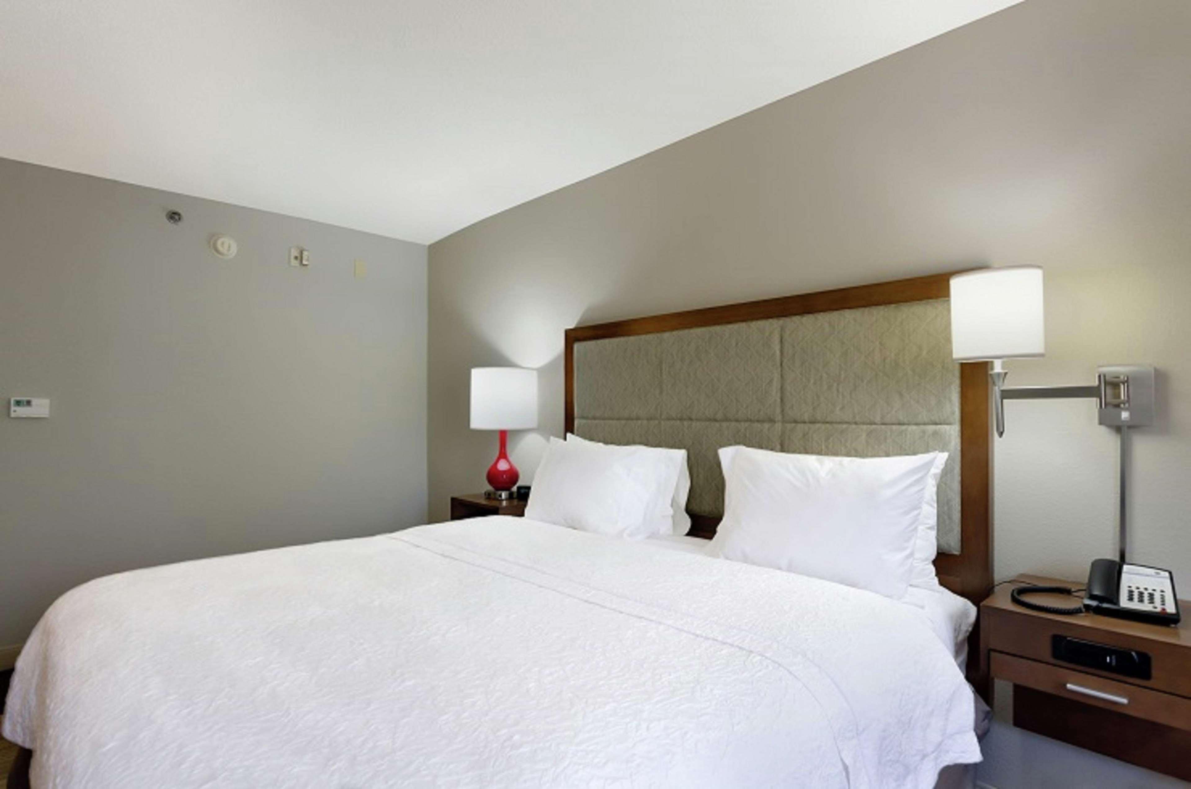 Hampton Inn Salem Esterno foto