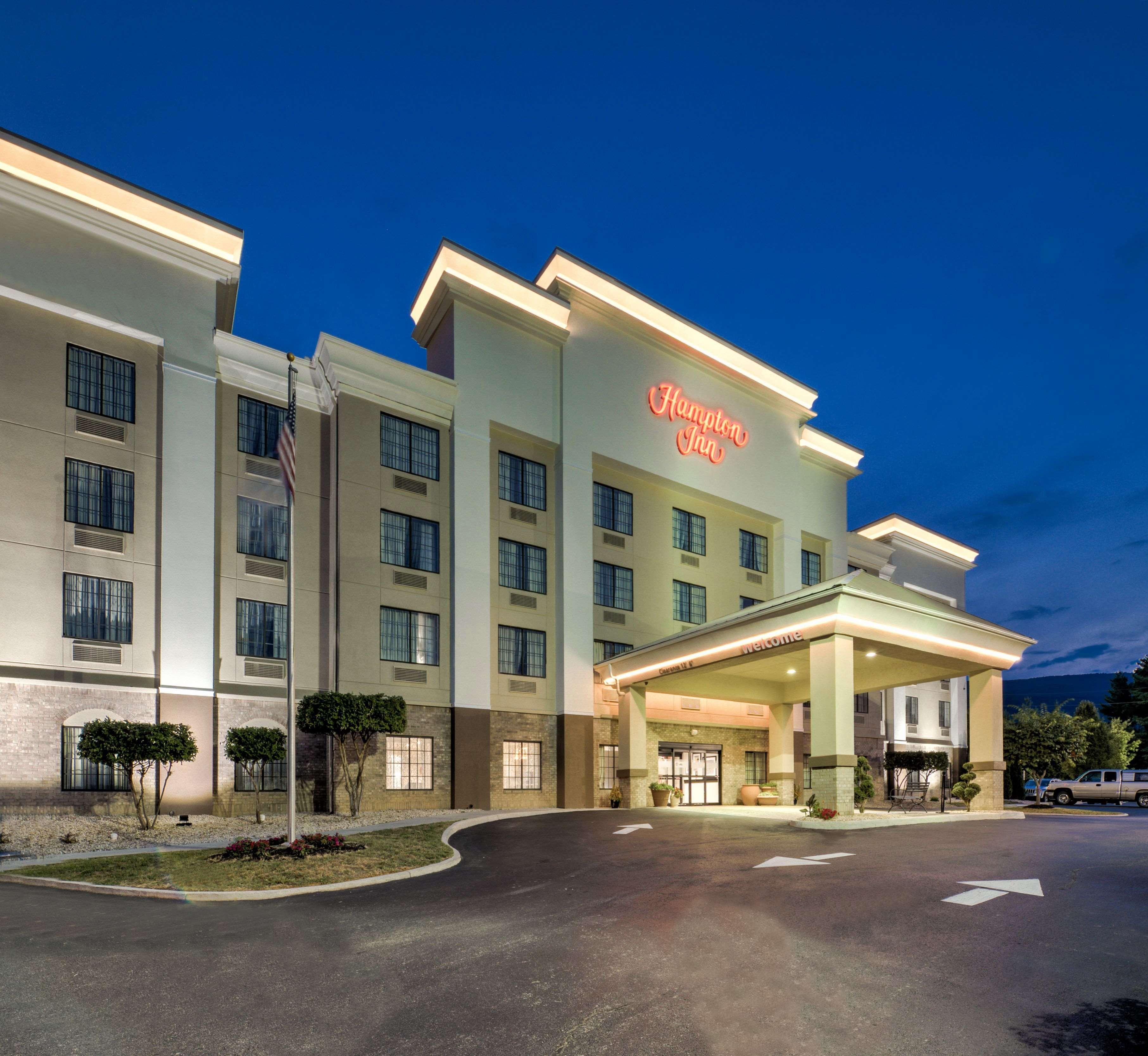 Hampton Inn Salem Esterno foto